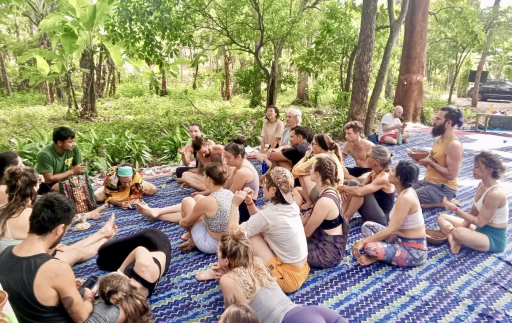 Group lecture with Ramon from Nambume at PLAY! in Nicaragua